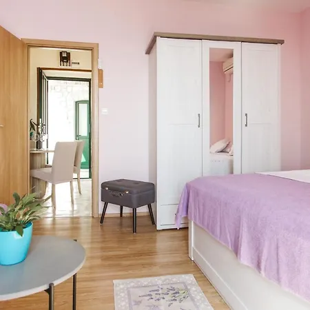Kuzmanic Apartman *
